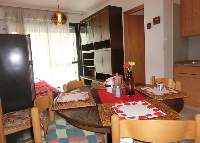 Homely Flat With Balcony And Swimming Pool