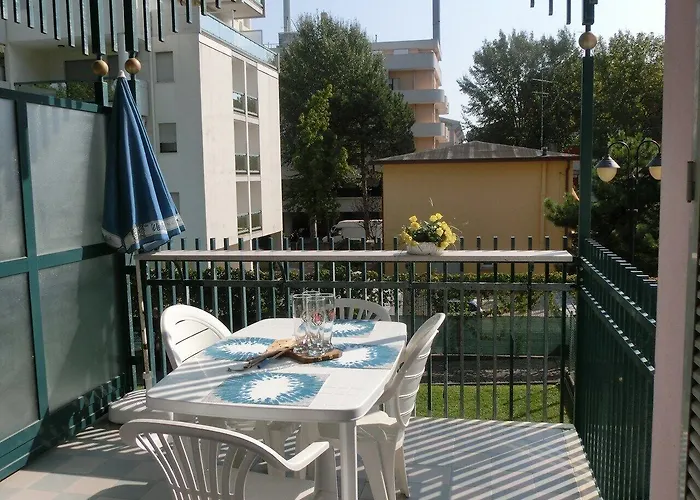 Homely Flat With Balcony And Swimming Pool