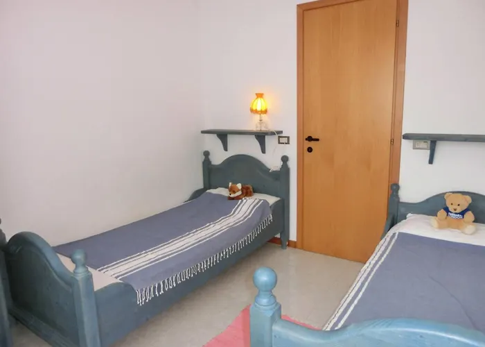 Apartman Homely Flat With Balcony And Swimming Pool