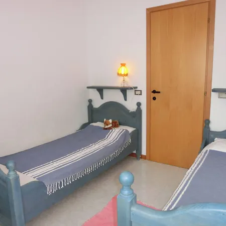Homely Flat With Balcony And Swimming Pool