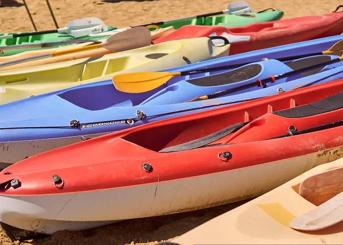 Homely Flat With Balcony And Swimming Pool