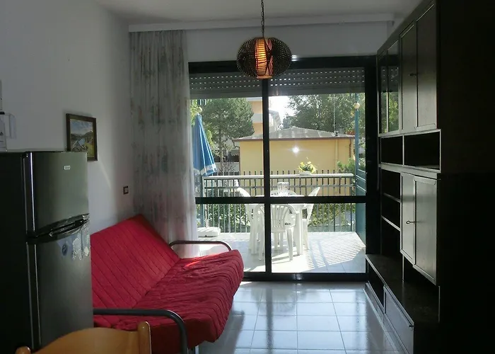 Apartment Homely Flat With Balcony And Swimming Pool