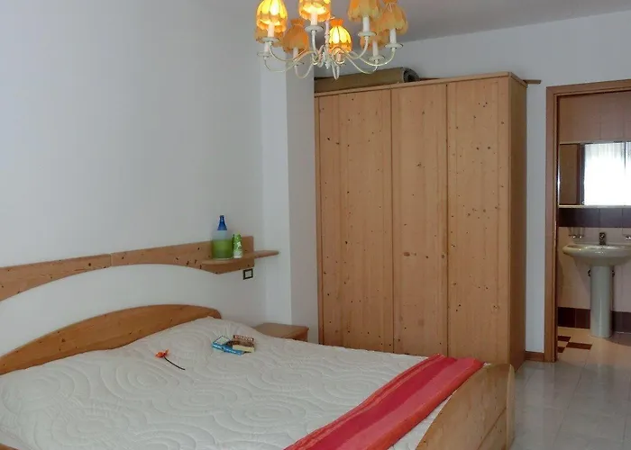 Apartment Homely Flat With Balcony And Swimming Pool