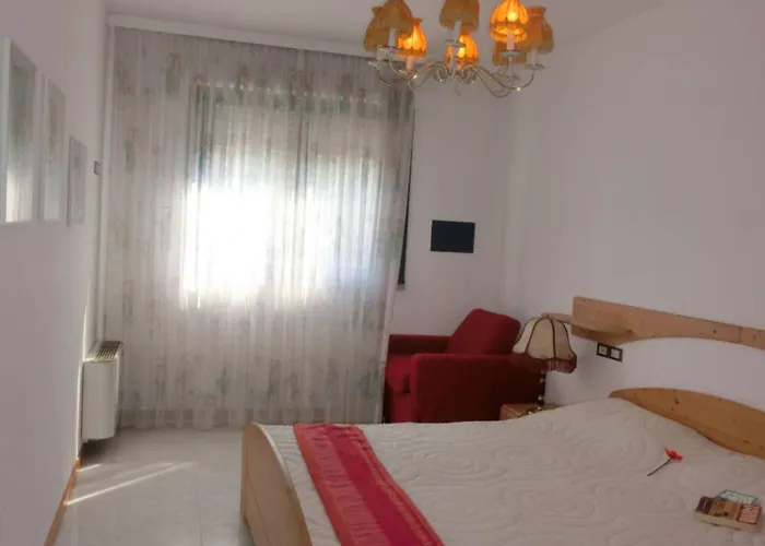 Homely Flat With Balcony And Swimming Pool